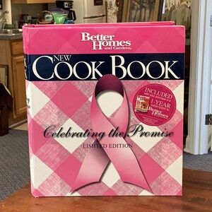 Better Homes and Garden Cookbook - limited edition for breast cancer - used